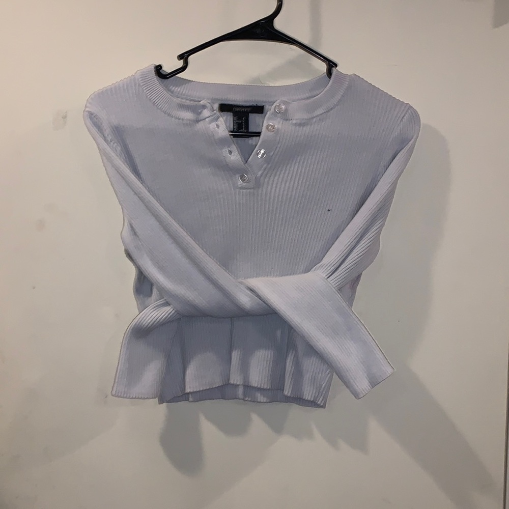 White long sleeve crop top